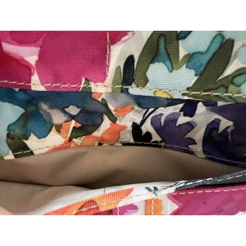 Kipling Multi Color Floral Wallet Tropical Print Gorgeous EUC Snap Closure
